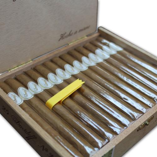 Davidoff Signature No. 3 Cigar - Box of 25