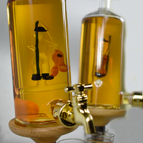 Fisherman Figure Tap and 2 Glasses Whisky Decanter (Stylish Whisky) - 40% 350ml