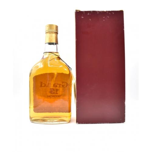 Highland Queen Grand 15 Year Old 1970s Whisky in Presentation Box - 70 Proof 26 2/3 FL. OZ