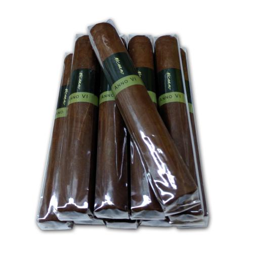 CLEARANCE! DH Boutique Nicarao Clasico Anno VI Robusto Cigar - 10 Singles (End of Line)