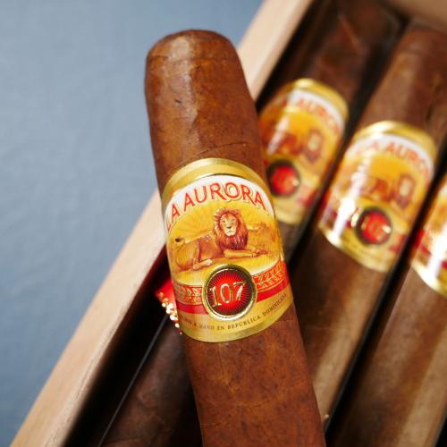 La Aurora 107 Robusto Cigar - 1 Single