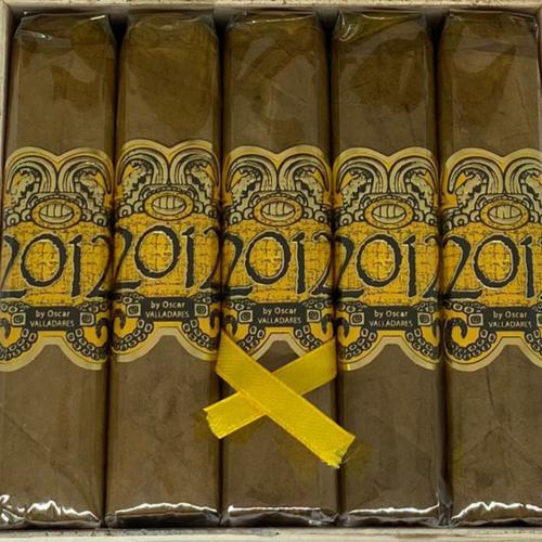 Oscar Valladares 2012 Connecticut Short Robusto Cigar - Box of 20
