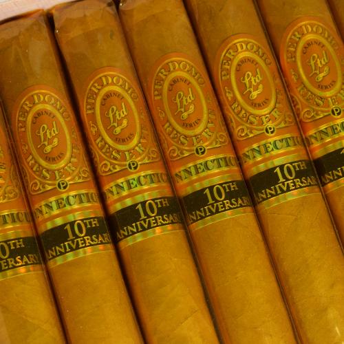 Perdomo 10th Anniversary Connecticut Epicure Cigar - Box of 25
