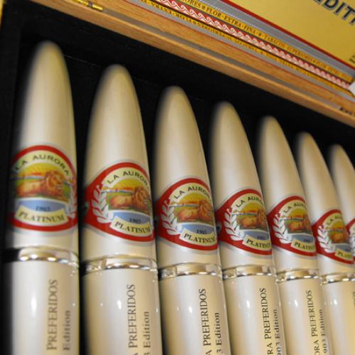 La Aurora Preferidos Platinum Cigars - Box of 8