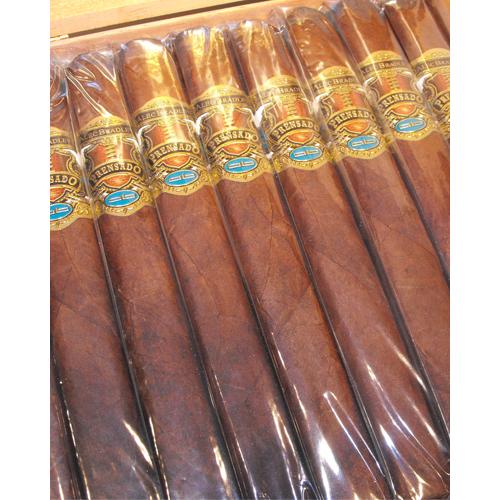 Alec Bradley Prensado Churchill Cigar - Box of 20