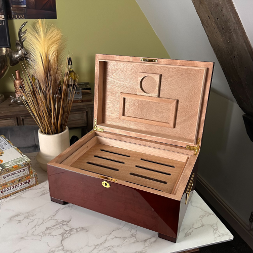 Prestige Stetson Humidor - 150 Cigars Capacity