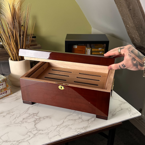 Prestige Stetson Humidor - 150 Cigars Capacity