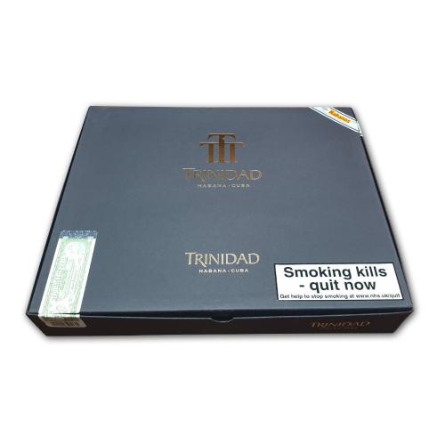 Trinidad Robusto Extra Travel Humidor - 14 Cigars