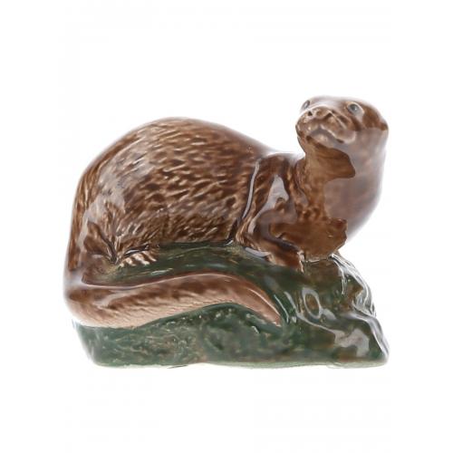 Ceramic Beneagles Otter Scotch Whisky