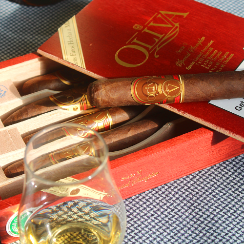 Oliva Serie V Selection Nicaraguan Sampler Pack - Box of 5 Cigars