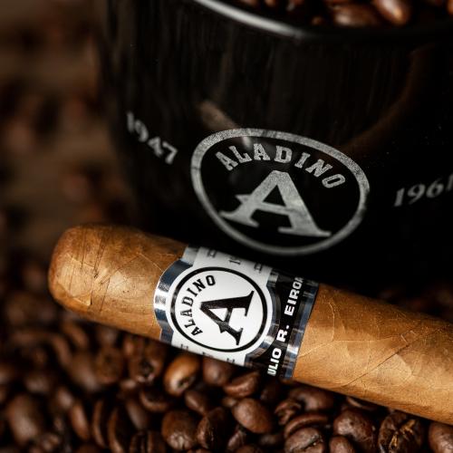 Aladino Connecticut Robusto Cigar - 1 Single