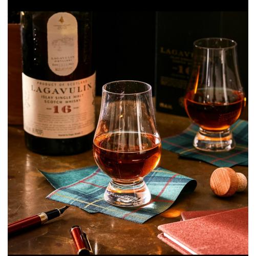 Lagavulin 16 Year Old - 43% 70cl