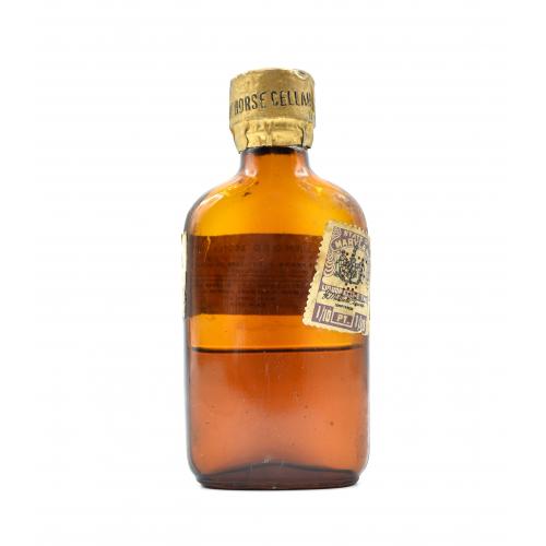 White Horse Blended Scotch Whisky Miniature - 1/0 Pint 86.8 Proof
