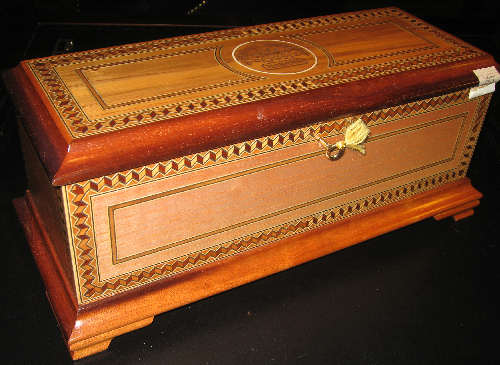 H. Upmann Replica Humidor - EMPTY